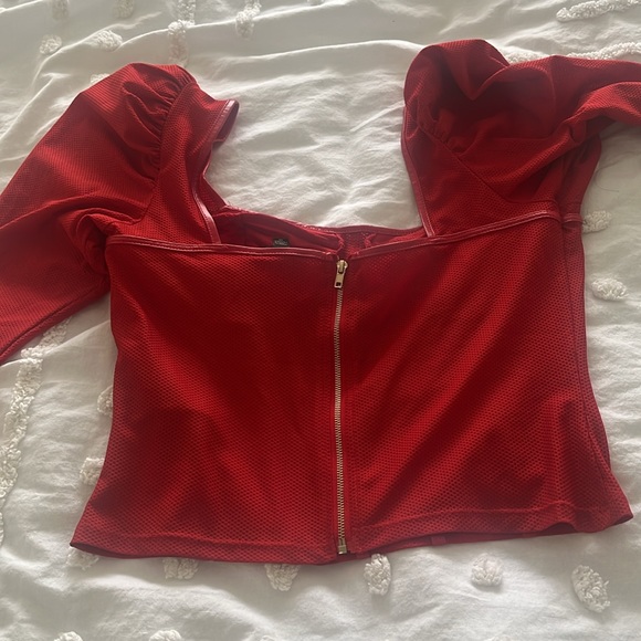 Guess cute Valentines 💘 top - Picture 4 of 4